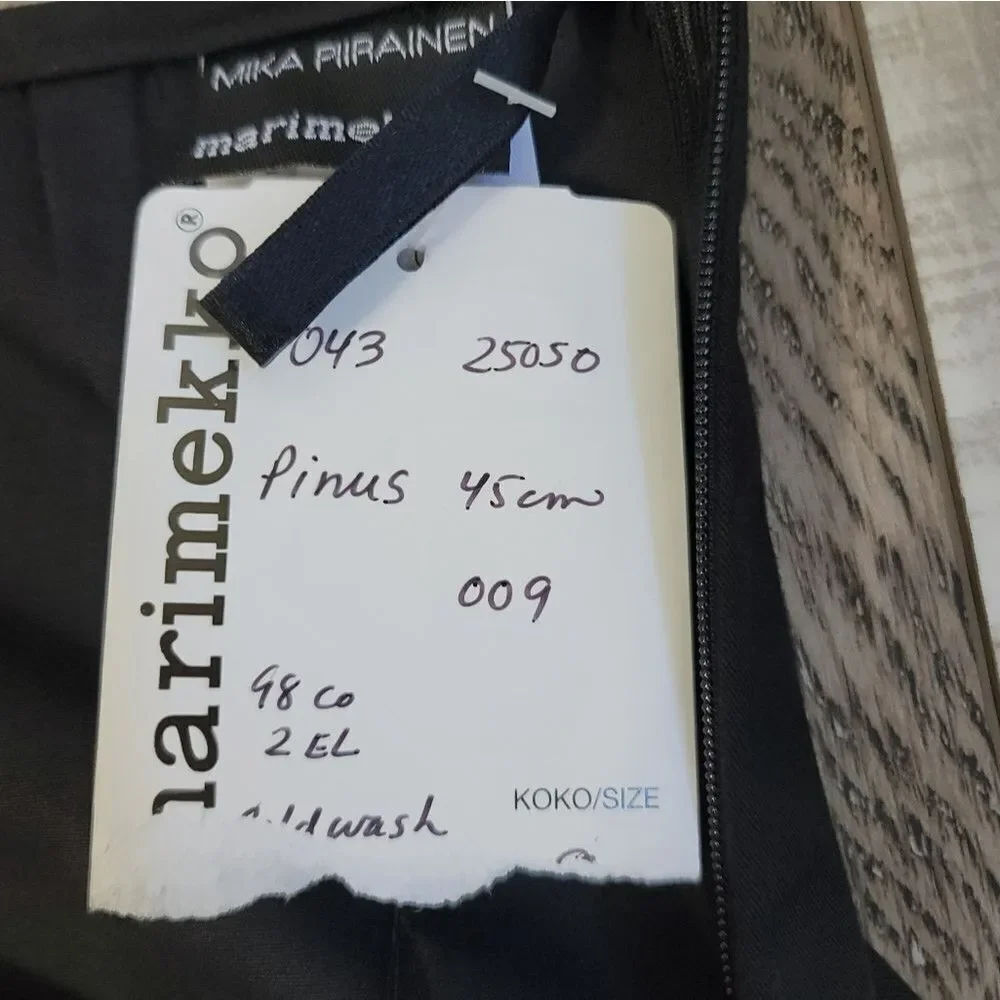 New Marimekko black mini skirt size 4